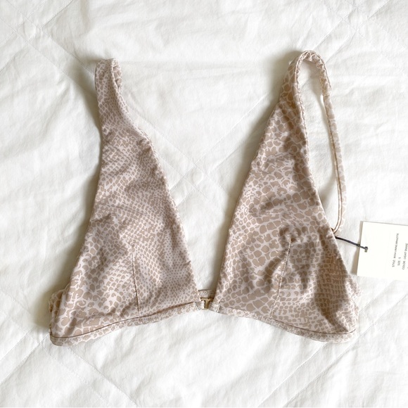 ❌SOLD❌ NWT Acacia Light Snake Bosa Top - Picture 3 of 4